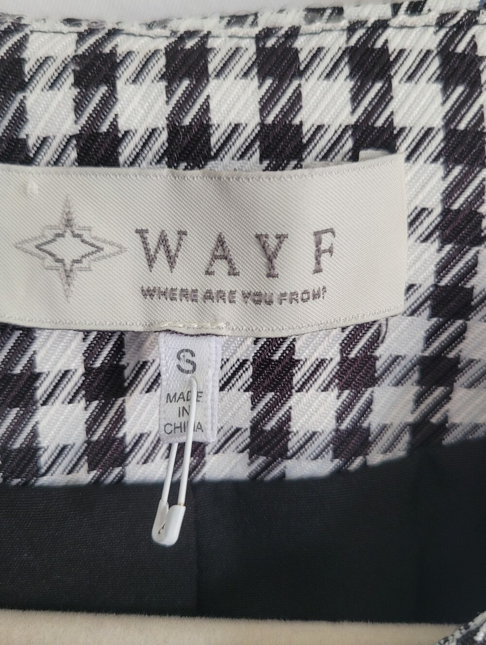 Wayf Black & White Houndstooth Cropped Blazer - Picture 4 of 7